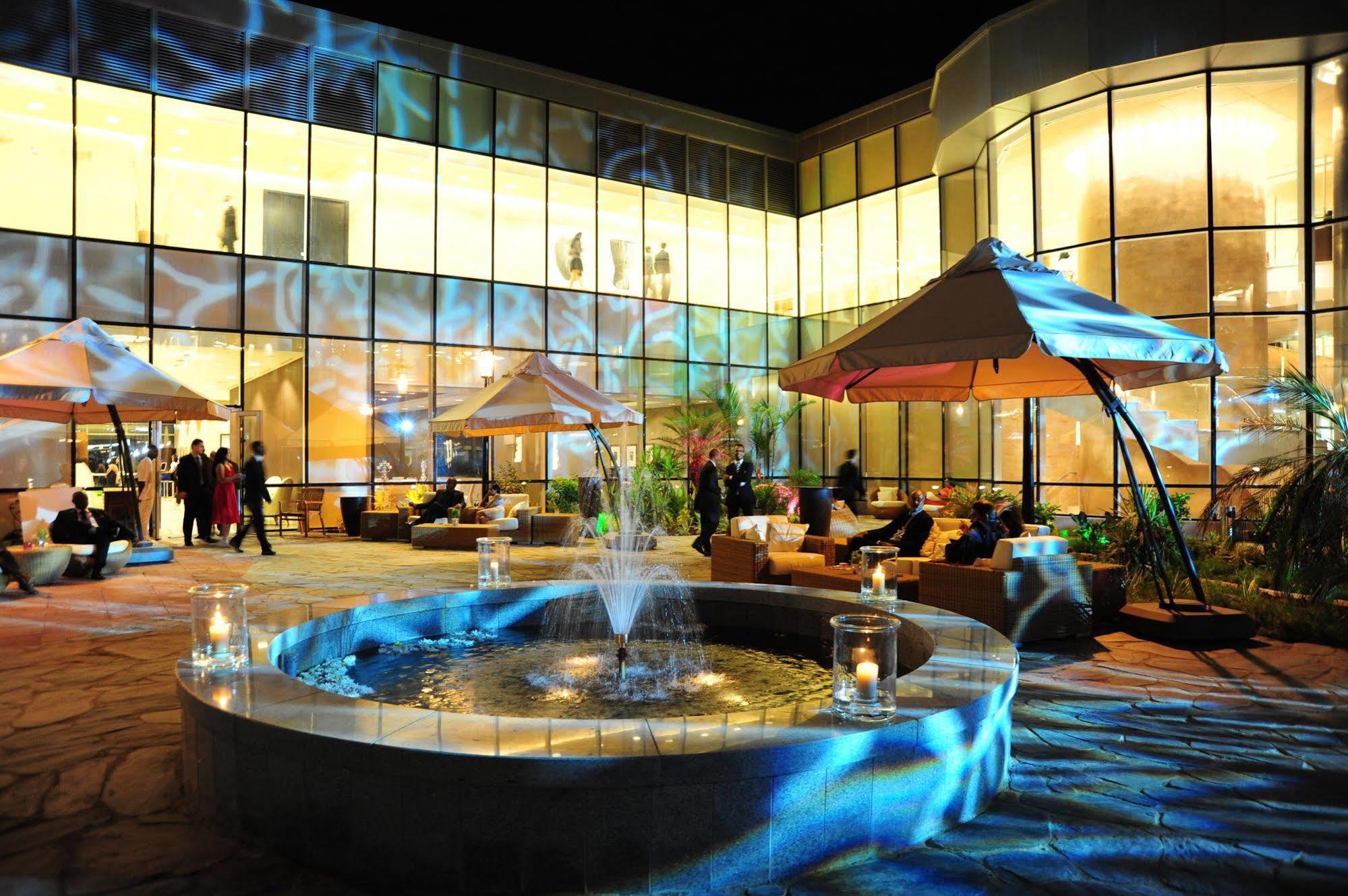 De Convencoes De Talatona Hotel Luanda Exterior foto